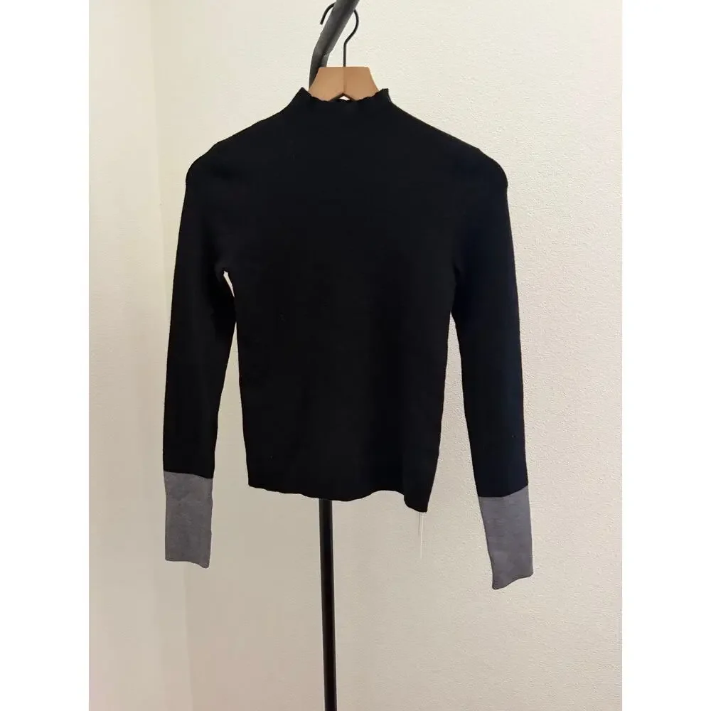 Commense black & gray sweater size small - Picture 2 of 4